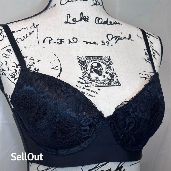 BCBG Other - BCBG 34C Comfort Shape Black Lace Underwire Bra